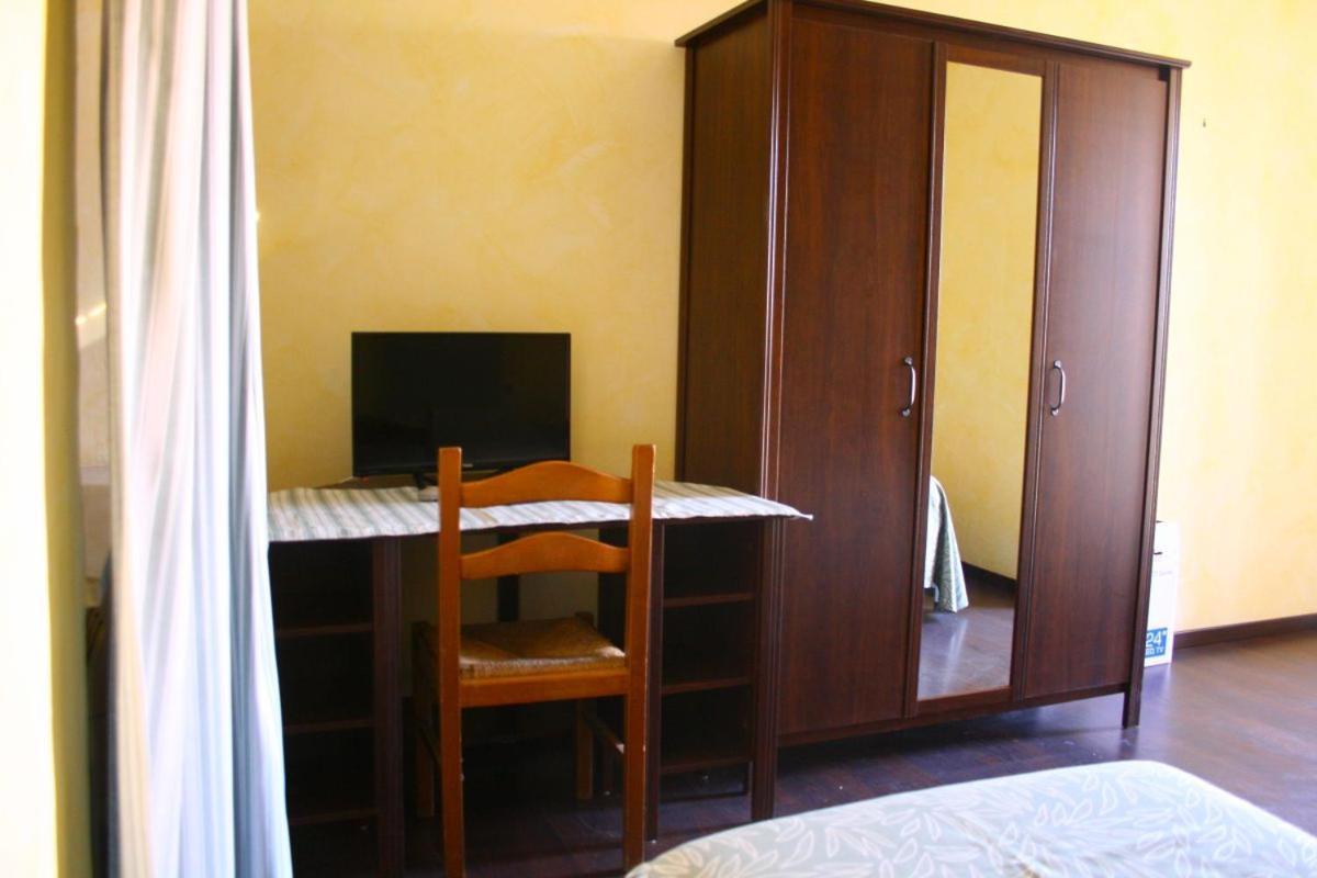 Albergo Vecchio Pavone Боргаро-Торинезе Экстерьер фото